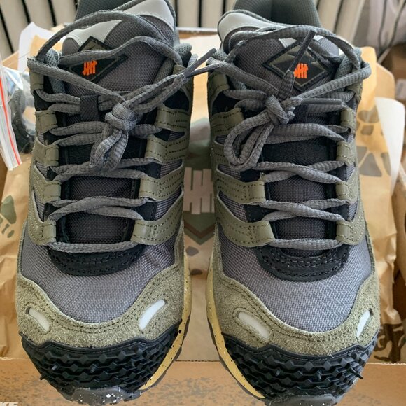 UNDEFEATED X Nike Air Terra Humara 6M, 7.5W CARGO KHAKI - Picture 3 of 6